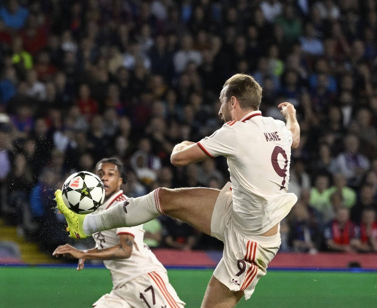 凯恩在利物浦比赛中战术调整，险胜引发热议！的简单介绍