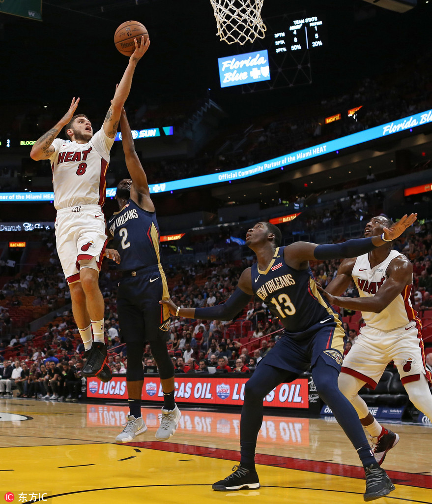 西汉姆训练开放日；集结日主帅复盘引欢呼；亚冠在即；临场指挥获称赞的简单介绍华体会官方网站